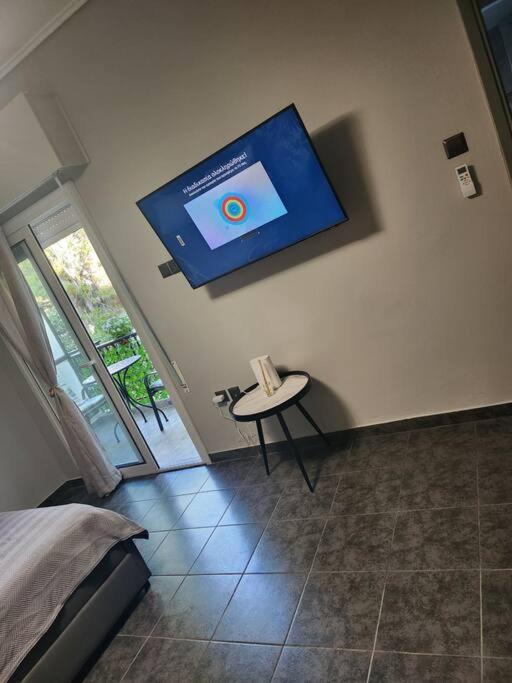 Small Luxury Apartment 阿纳维索斯 外观 照片