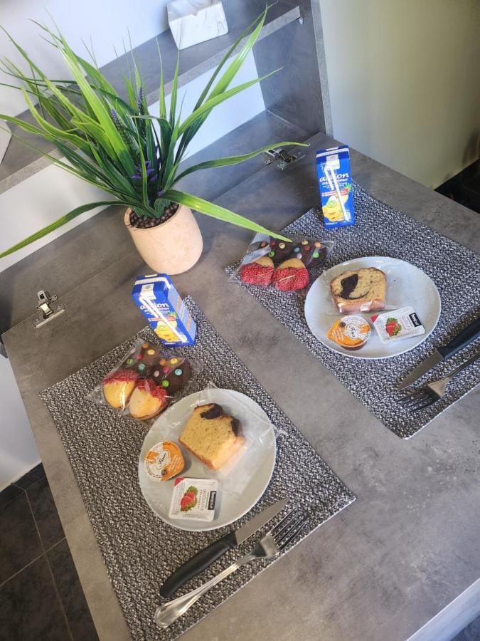 Small Luxury Apartment 阿纳维索斯 外观 照片